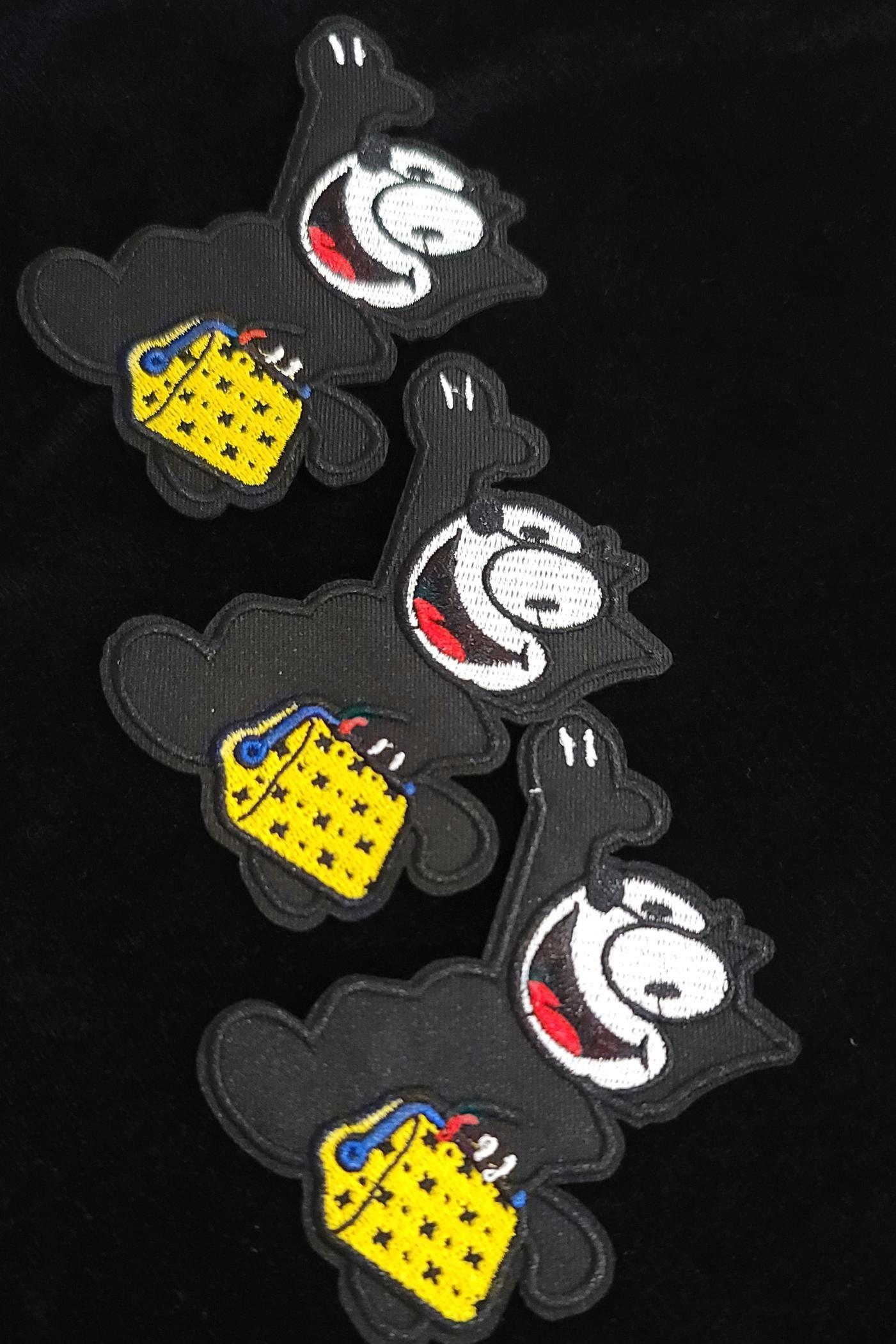 Retro Black Cat Patch – Cartoon-Style Iron-On/Sew-On Patch with Yellow Bag | Fun Vintage Vibe Appliqué