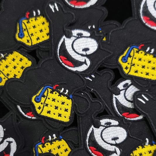 Retro Black Cat Patch – Cartoon-Style Iron-On/Sew-On Patch with Yellow Bag | Fun Vintage Vibe Appliqué